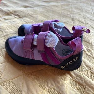 Butora Endeavor Purple Climbing Shoes - Only worn once!